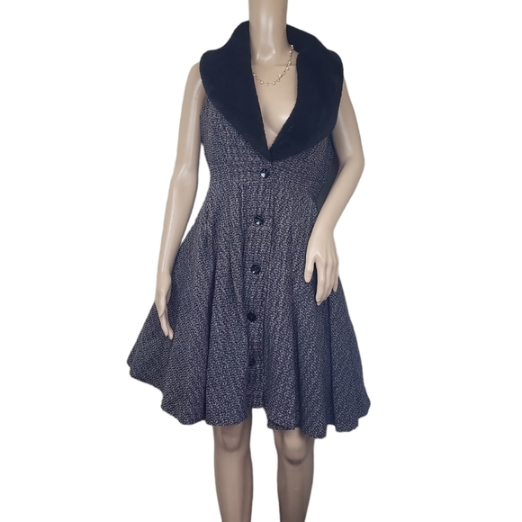 Monroe & Main Faux Fur Exaggerated Collar Dress Sleeveless - Picture 1 of 5